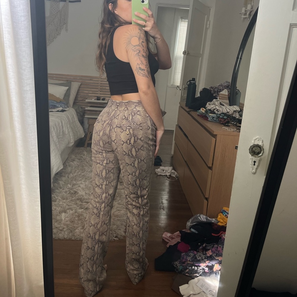 Leather snake skin pants READ DESCRIPTION